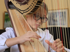 Игра на уникальном музыкальном инструменте стала доступна воронежским школьникам