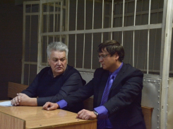 Супруга Александра Трубникова требует вернуть ей 67 миллионов рублей, конфискованных при обыске