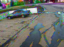 Опубликовано видео момента столкновения «Дэу» с машиной ДПС в Воронеже