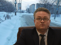 Убогость заснеженных тротуаров признал мэр Воронежа Кстенин