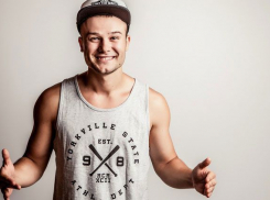 В Воронеже со световым пиротехническим шоу выступит Макс Корж