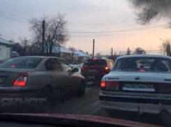 Ситуацию усугубляет отсутствие нормального общественного транспорта, – воронежский эксперт о «снежных» пробках