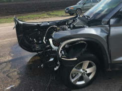 Двое погибли и один пострадал в жестком ДТП под Воронежем