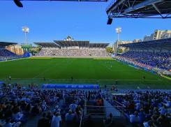 “Болельщики влюбили в себя всю страну”: губернатор высказался после финальной игры “Факела” в РПЛ