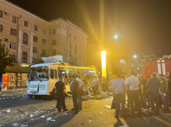 Следователи назвали основную версию взрыва автобуса в центре Воронежа