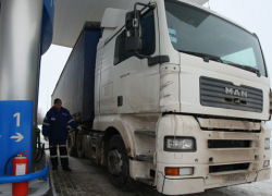 На левом берегу Воронежа бомж обокрал дальнобойщика