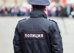 Собутыльник взял воронежца за шею и забрал у него деньги с документами