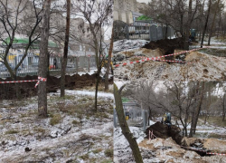 Незаконные земляные работы заметили вблизи обновляемого парка «Танаис» в Воронеже