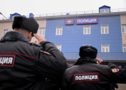 Воронежец попросил незнакомого таксиста помочь ему угнать машину