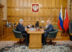 Гусев наградил выживавшего на копейки депутата «За добросовестный труд и профессионализм»