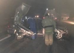 Под Воронежем иномарка врезалась в «Камаз»: один человек погиб и шесть ранены