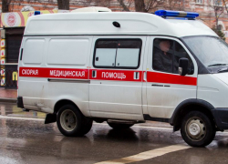 Водитель мопеда скончался, влетев в световую опору в Воронежской области
