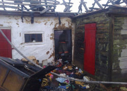 Четыре пожарные части тушили пожар в частном доме в Воронеже 