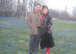 Муж директора воронежской школы с астрономической зарплатой «зачищает» под супругу хохольский лицей