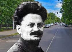 «Демон революции» Троцкий командовал военным парадом на улице в Воронеже 