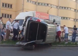 Стали известны подробности ДТП с опрокидыванием автомобилистки на Шишкова в Воронеже