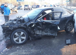 23-летняя девушка на BMW разбила шесть автомобилей на окружной в Воронеже