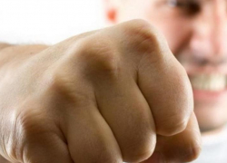 Под Воронежем в собственном кабинете была избита 64-летняя председатель ТСЖ