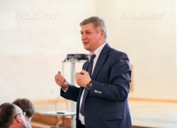 Мэр Воронежа конкретно держит интригу относительно своего «строительного» зама