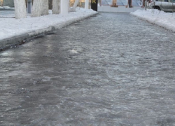 В центре Воронежа скончался поскользнувшийся мужчина 
