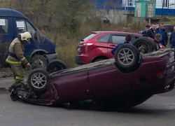 В воронеже оторвало руку. Авария ВАЗ 2112 перевернулся. ВАЗ 2112 Перевернутая авария.