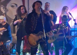 Пестрые мотивы в духе Эмира Кустурицы прозвучали в центре Воронежа