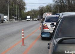 Дикая пробка сковала трассу от поворота на Острогожск в Воронежской области