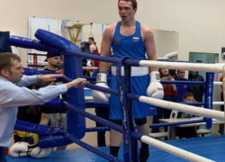 Погибшему в массовом ДТП тренеру посвятили этап Лиги бокса в Воронеже 