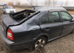 Водитель Skoda вылетел в кювет и пострадал на воронежской трассе