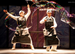 В Воронеж приедет театр мыльных пузырей из испанского парка развлечений «Порт-Авентура»