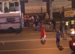 Спасение сбитого пешехода бригадой скорой помощи попало на видео в Воронеже 