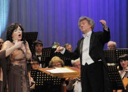 В Воронеже солистка Большого театра Ирина Макарова выступила на своем творческом юбилее