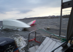 21-летний спортсмен на паруснике перевернулся на Воронежском водохранилище 