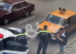 Появилось видео, где полицейские остановили милицию в Воронеже