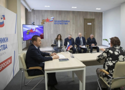 Председатель Воронежской облдумы провел прием ветеранов СВО в филиале фонда «Защитники Отечества»