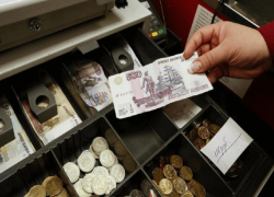 Нелепое ограбление кассы магазина раскрыли в Воронеже