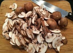 Второй 11-летний внук, которого бабушка накормила отравленными грибами, скончался в Воронежской больнице 