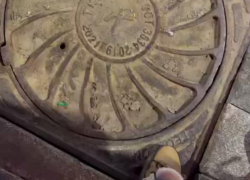 Нерабочий портал в преисподнюю засняли в самом центре Воронежа