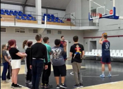 Спортивную акцию для воспитанников детдома провели воронежские благотворители 