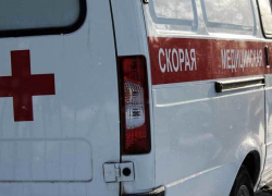 В Воронеже на крышу ВАЗа упала ледяная глыба с другого автомобиля 