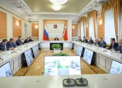 Борьбу с нарушителями выделенных полос усилят по поручению воронежского губернатора