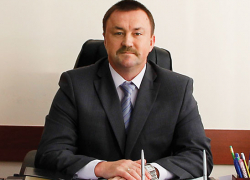 Под Воронежем глава района,  агитировавший за "Единую Россию", получил по лицу 