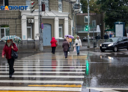 Женщина ограбила женщину в самом центре Воронежа 