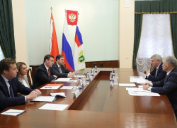 Воронежский губернатор встретился с представителем густой «тени Гордеева»