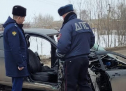 Прокуратура заинтересовалась гибелью матери с двумя детьми на воронежской трассе