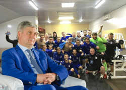 Воронежский «Факел» победил в подозрительном матче под присмотром губернатора