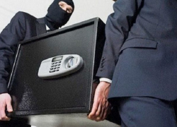 Воронежец отомстил директору кражей сейфа с деньгами