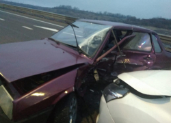 Белгородка на ВАЗе врезалась в Toyota прямо на разгонной полосе воронежского участка М-4 «Дон»