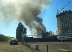 Стали известны подробности пожара в районе застройки на 9 Января в Воронеже