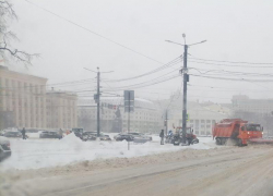До восхода солнца: как будут убирать снег под окнами губернатора Воронежской области